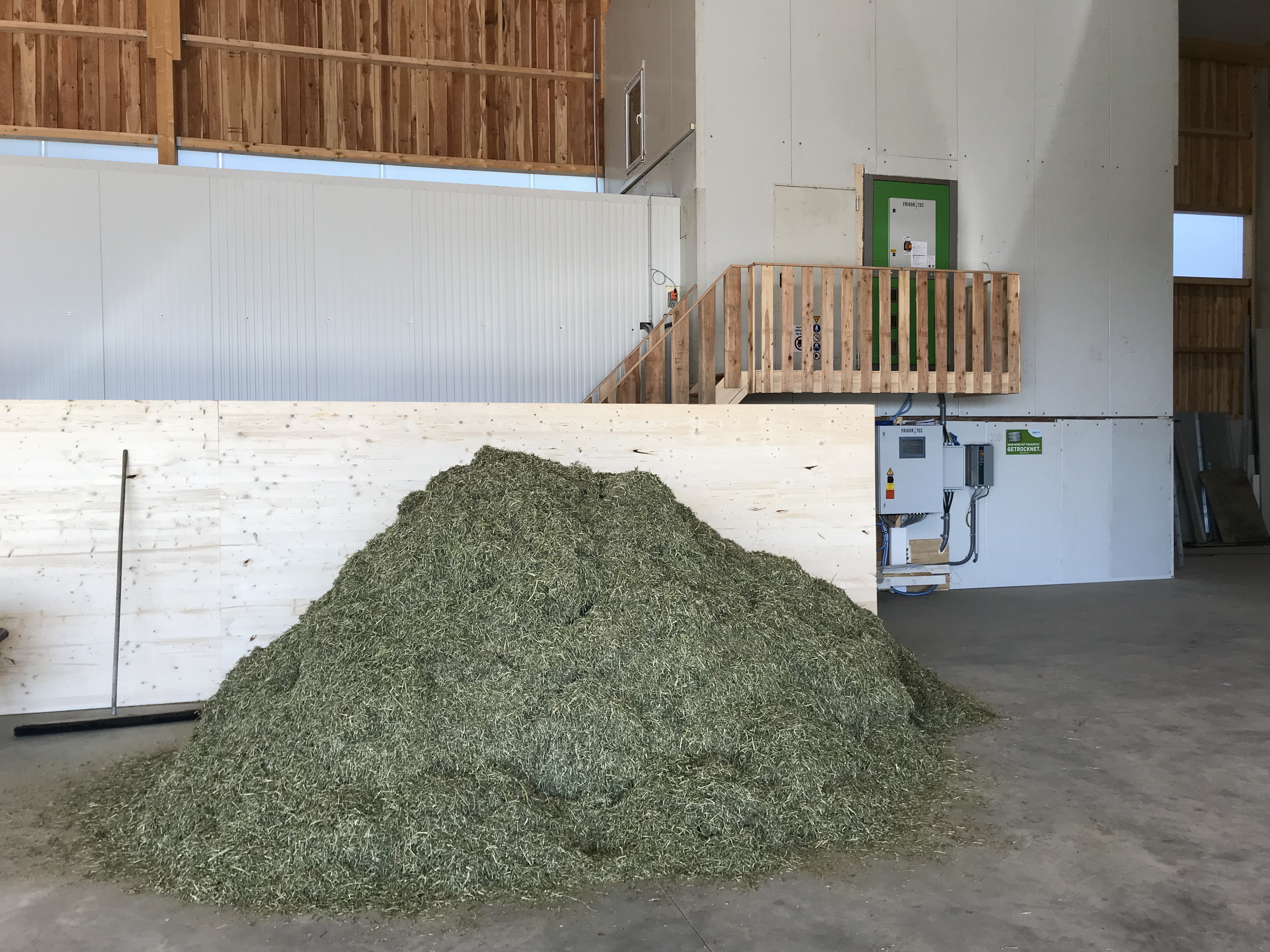 Hay and alfalfa drying unit in Austria