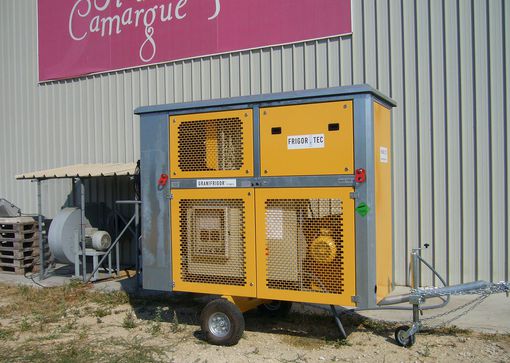 Commercial cooling of rice with grain cooling units
